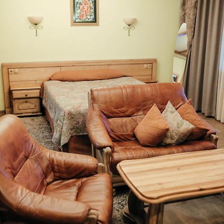 Тау-House Hotel Kok-Shoky ภายนอก รูปภาพ