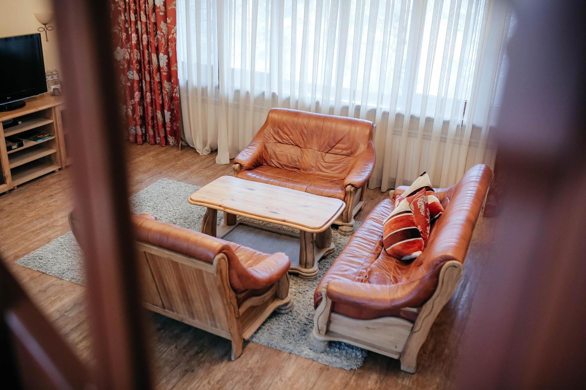 Тау-House Hotel Kok-Shoky ภายนอก รูปภาพ