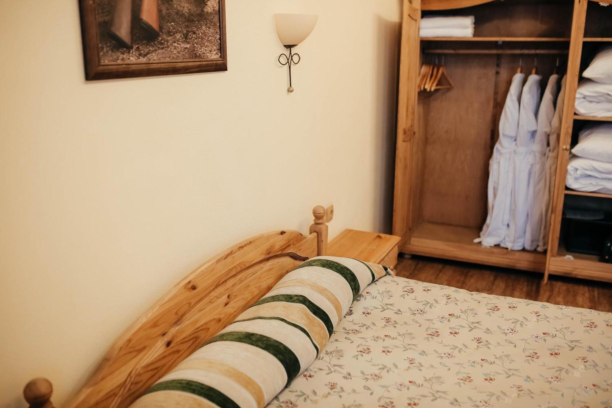 Тау-House Hotel Kok-Shoky ภายนอก รูปภาพ