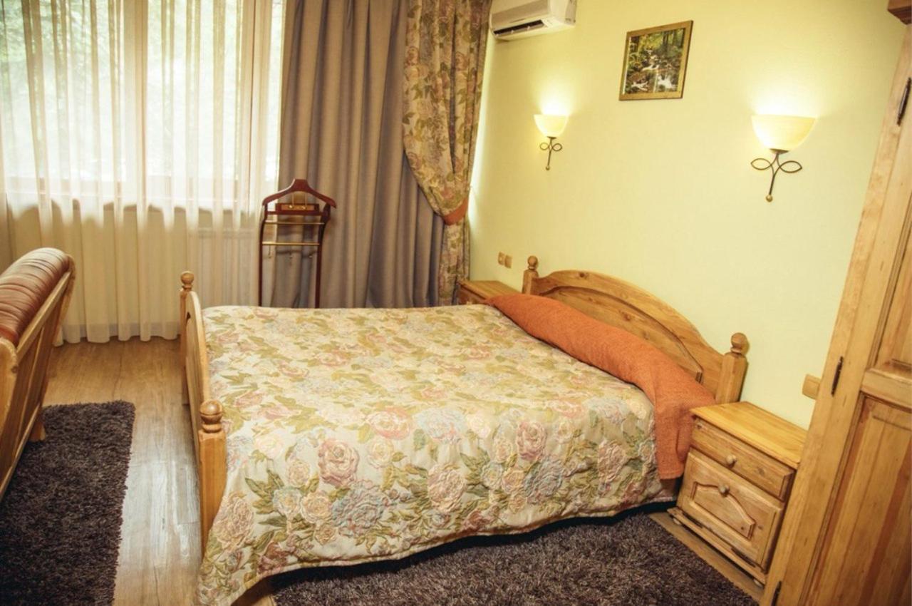 Тау-House Hotel Kok-Shoky ภายนอก รูปภาพ