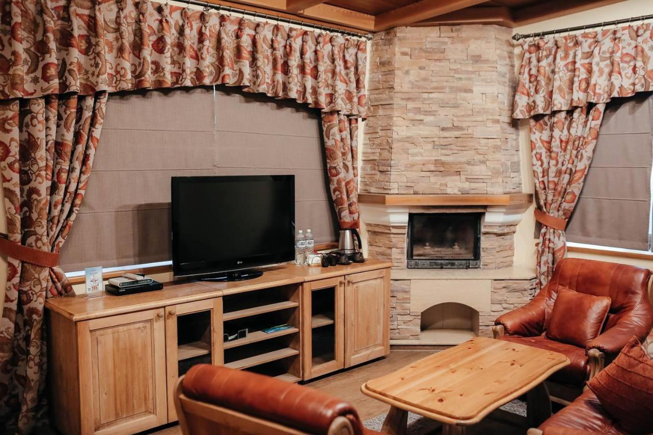 Тау-House Hotel Kok-Shoky ภายนอก รูปภาพ
